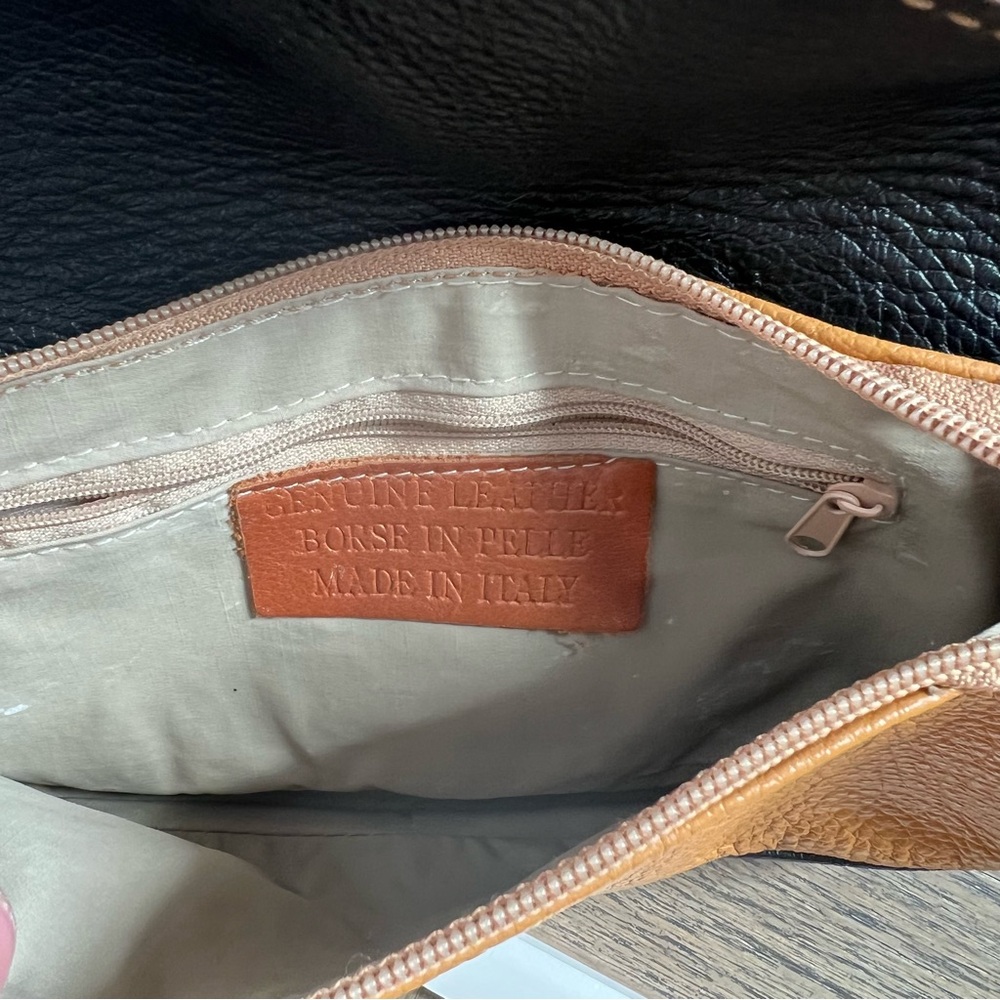 Borse In Pelle Pebbled Leather Orange Cognac Asymmetric Saddle Shoulder Bag - Picture 7 of 13